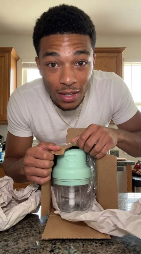 Unboxing ASMR