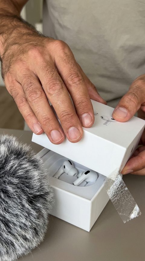 Unboxing ASMR UGC ad example frame 2